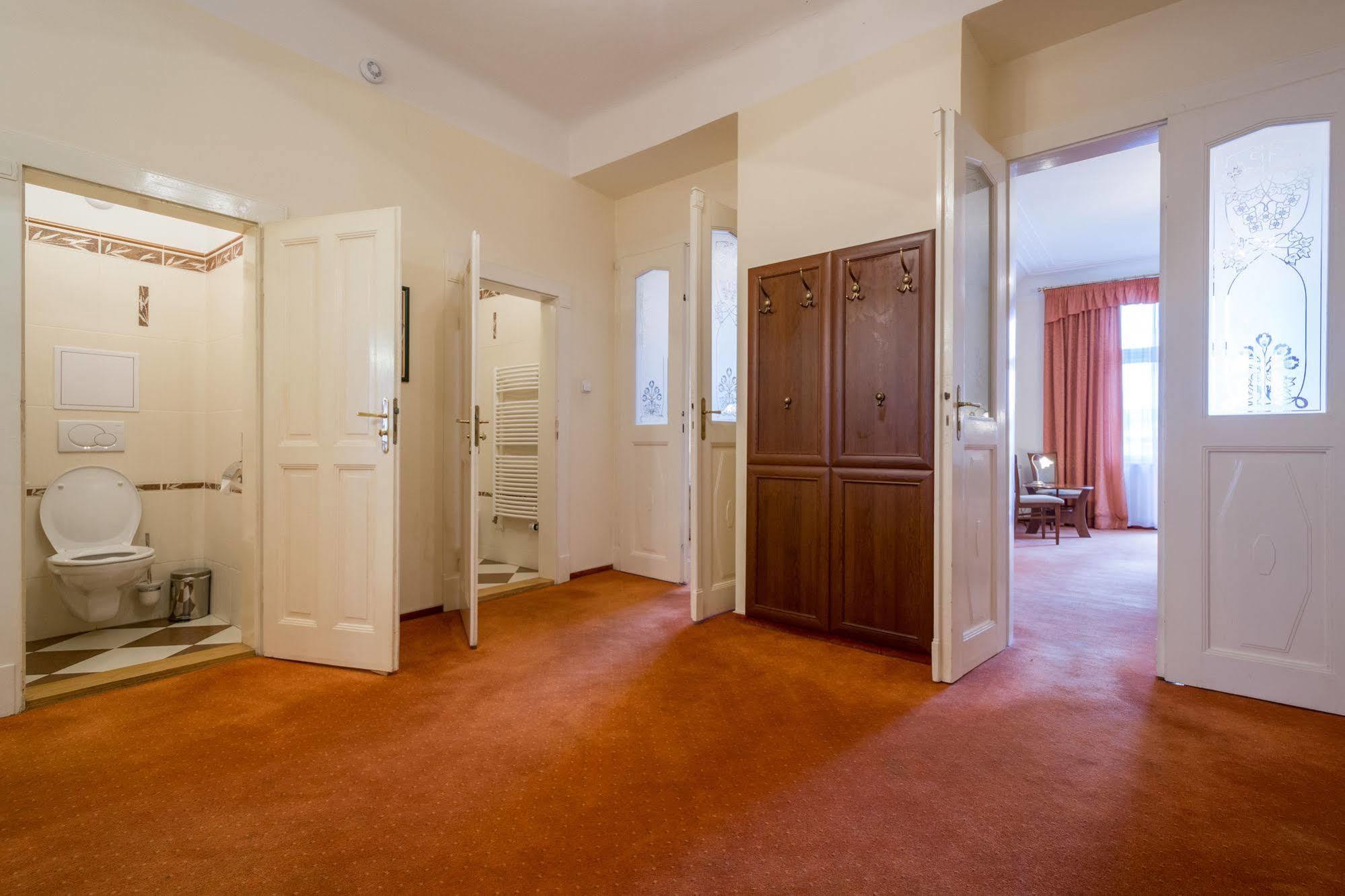 Hotel & Residence Royal Standard Prague Luaran gambar